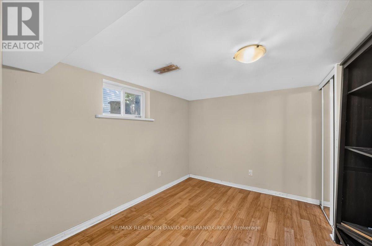 122 Mcgillivray Avenue, Toronto, Ontario  M5M 2Y6 - Photo 24 - C13829236