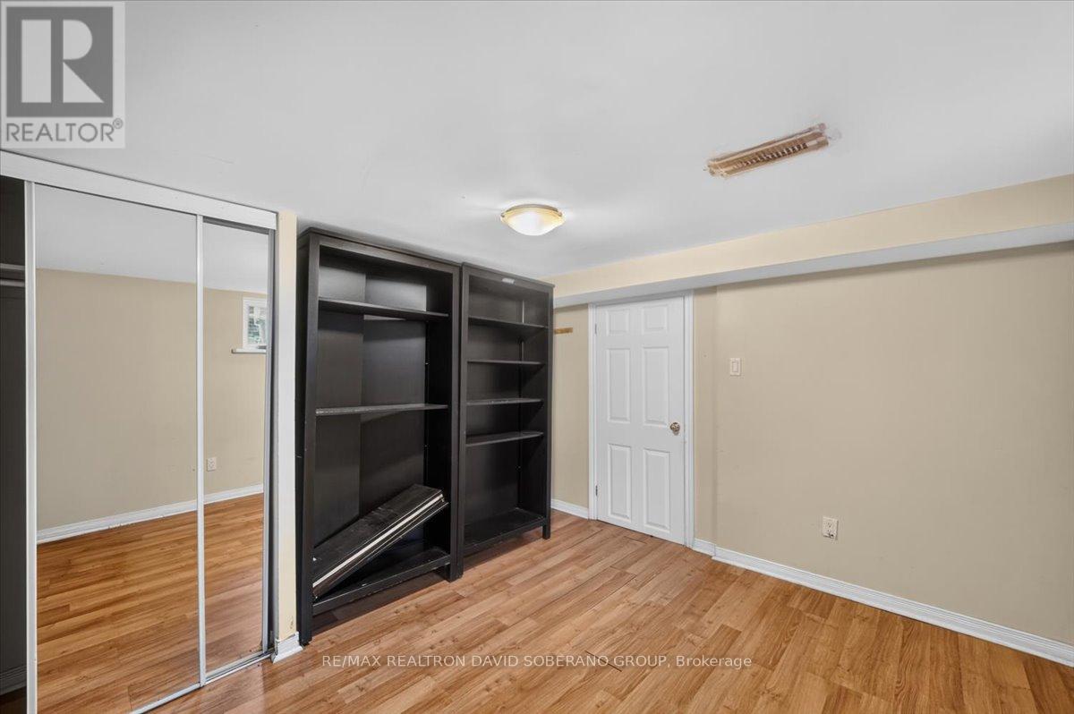 122 Mcgillivray Avenue, Toronto, Ontario  M5M 2Y6 - Photo 25 - C13829236