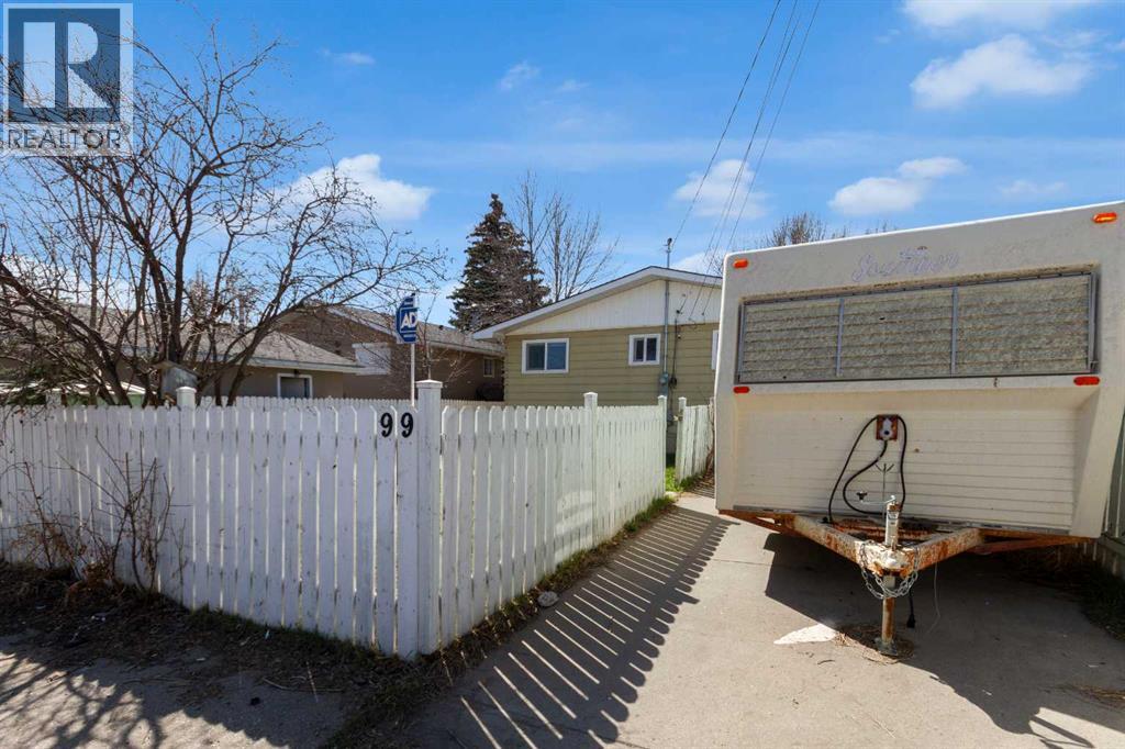99 Dovercliffe Way SE, Calgary, Alberta  T2B 1W6 - Photo 28 - A2347998