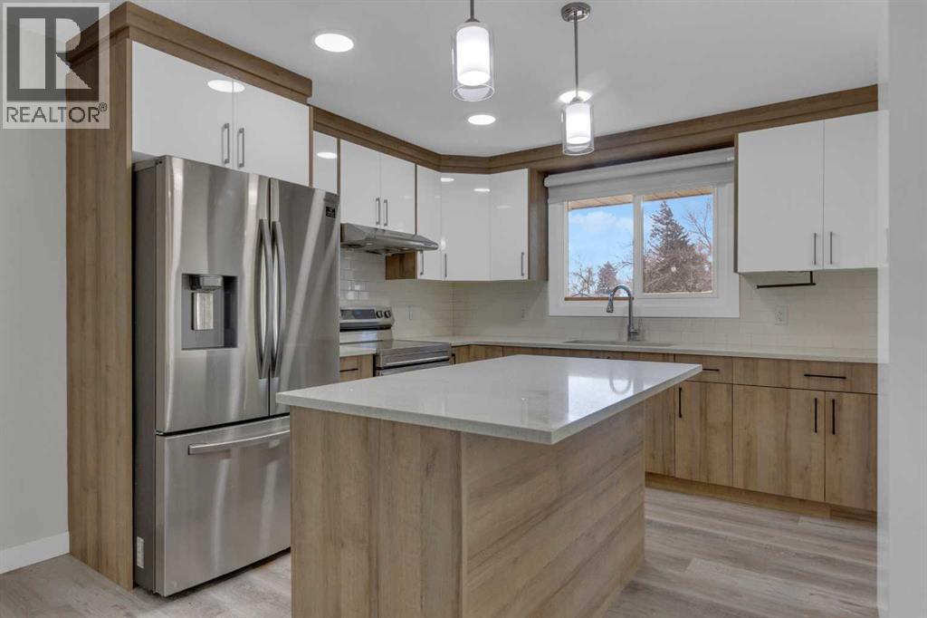99 Dovercliffe Way SE, Calgary, Alberta  T2B 1W6 - Photo 3 - A2347998