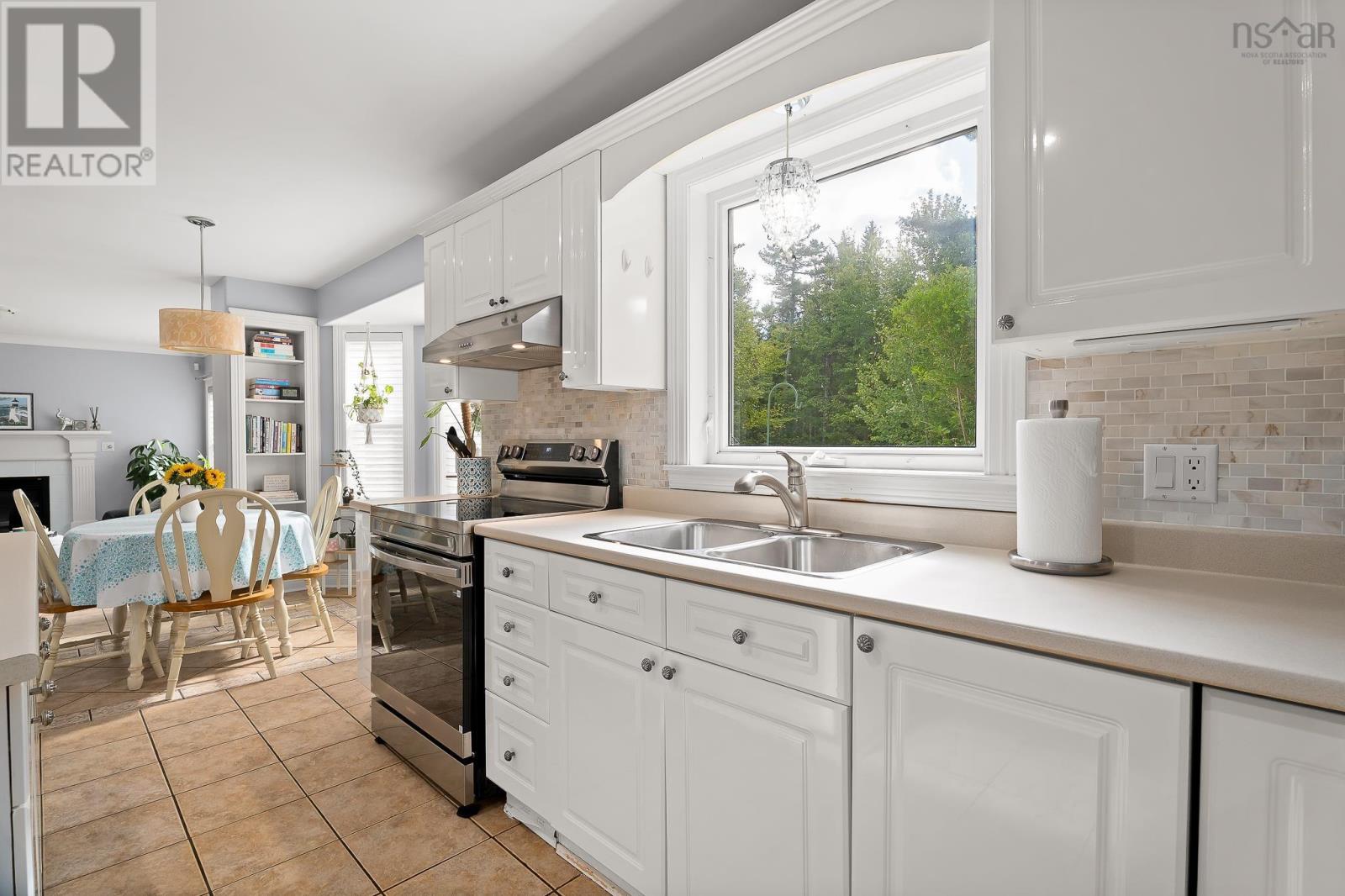 155 Matthew Drive, Hammonds Plains, Nova Scotia  B4B 1T8 - Photo 11 - 202624379