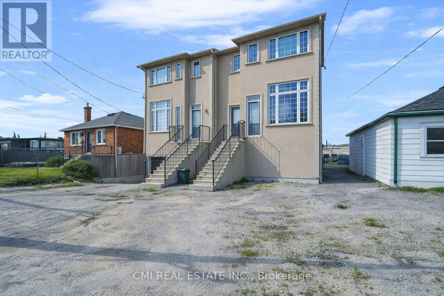 22 Jeavons Avenue, Toronto, Ontario  M1K 1S8 - Photo 2 - E13829104