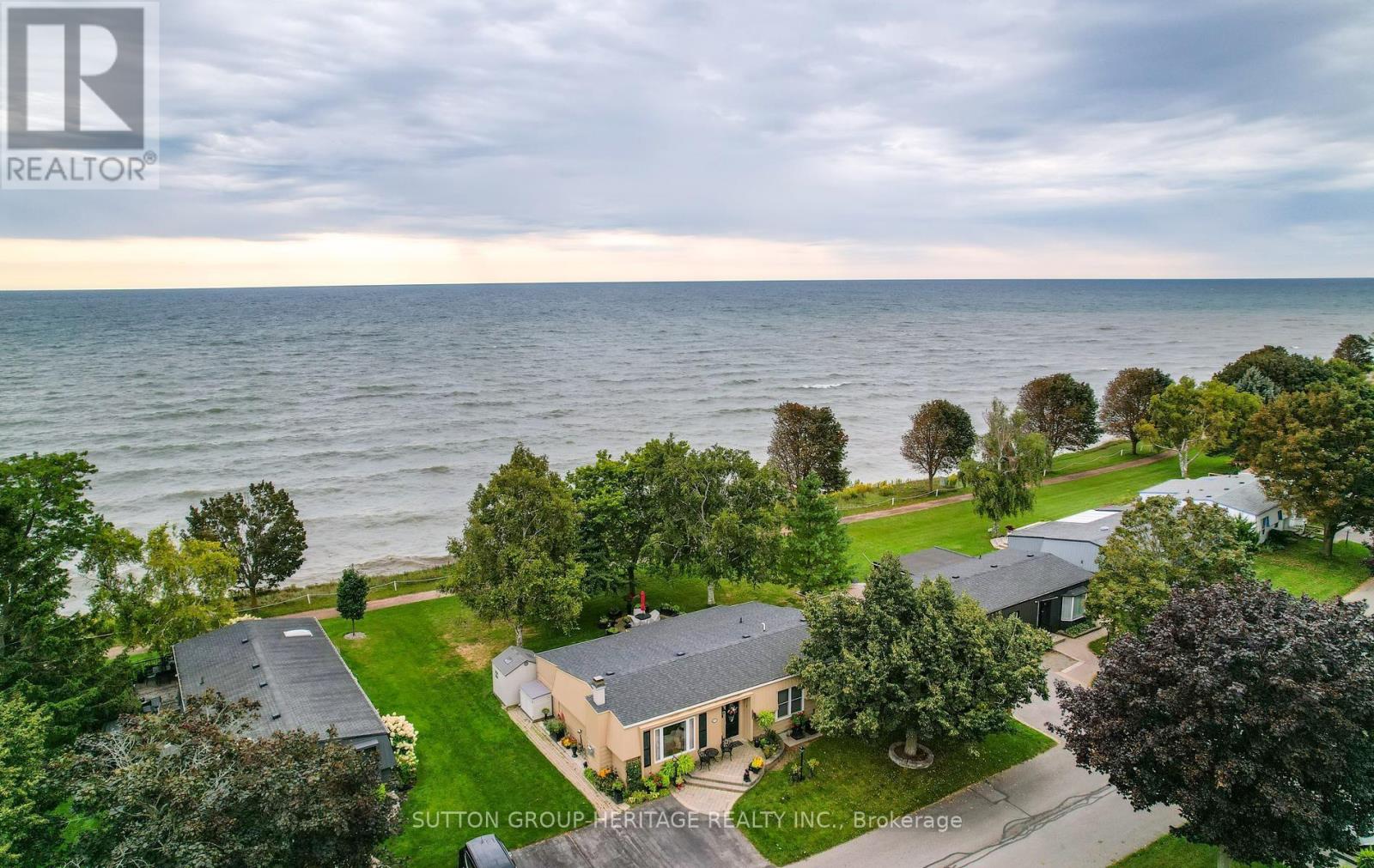 89 Bluffs Road, Clarington, Ontario  L1B 1B9 - Photo 2 - E13829156