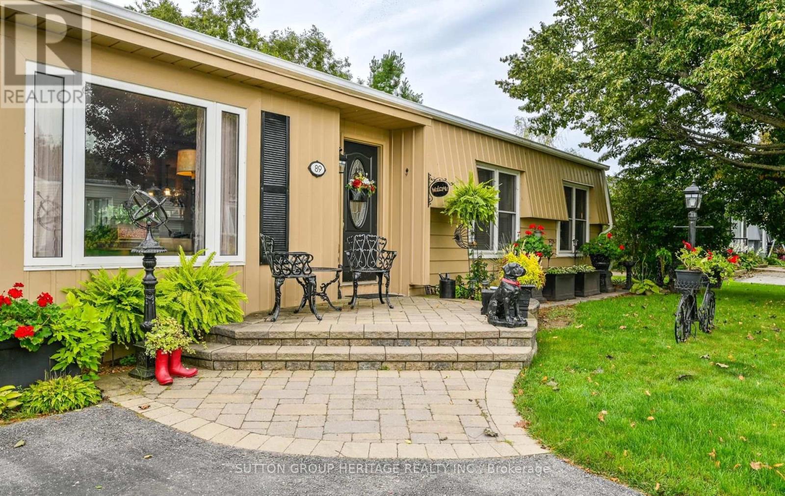 89 Bluffs Road, Clarington, Ontario  L1B 1B9 - Photo 3 - E13829156