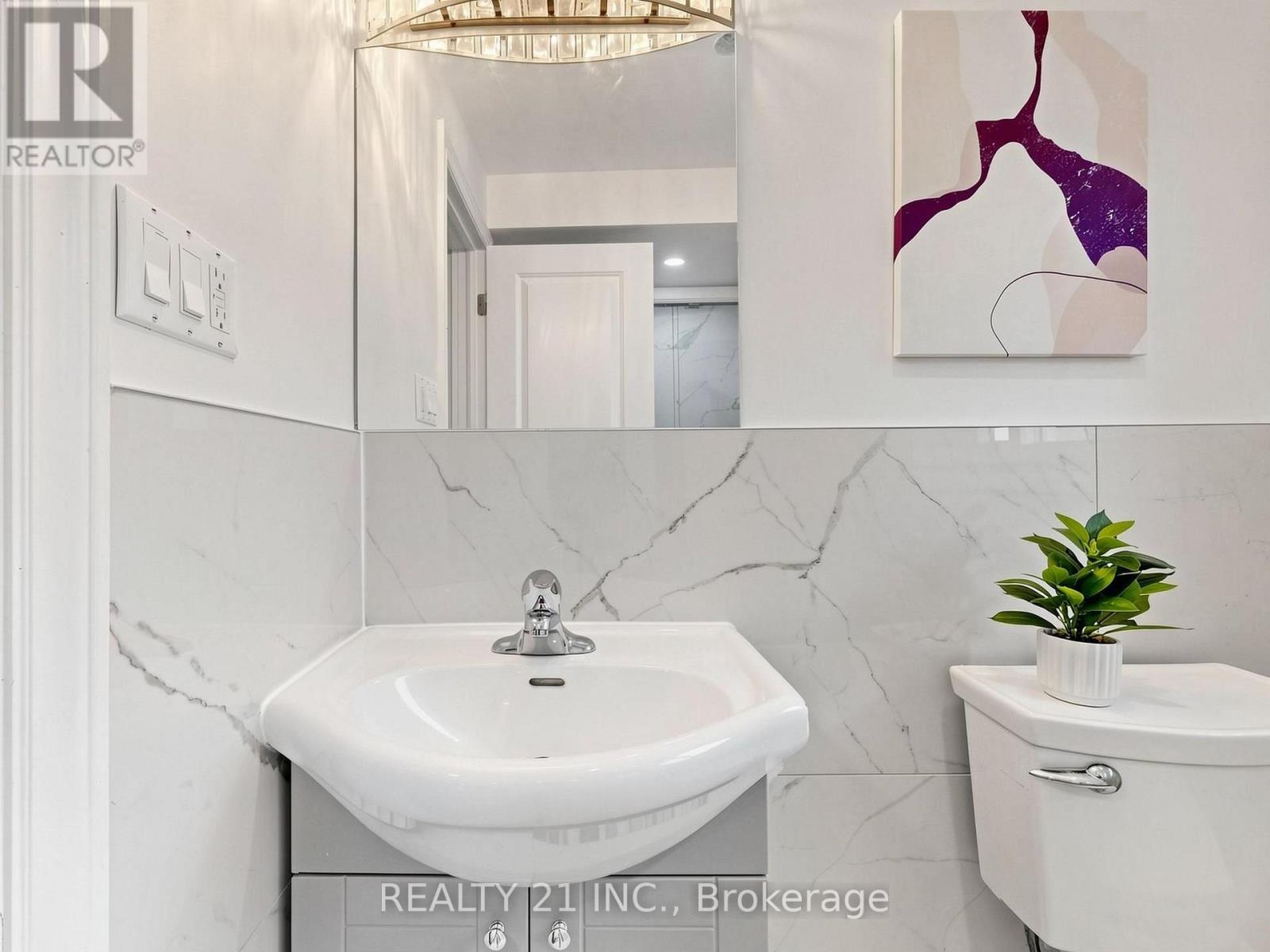 120 Queensbury Avenue, Toronto, Ontario  M1N 2X7 - Photo 26 - E13829160