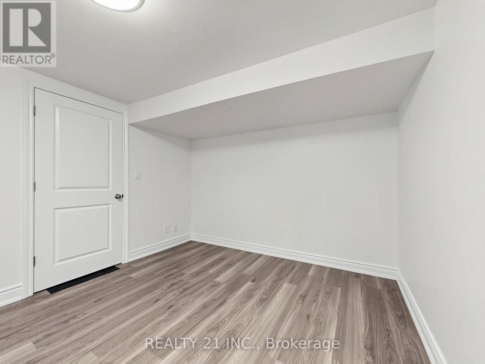 120 Queensbury Avenue, Toronto, Ontario  M1N 2X7 - Photo 39 - E13829160
