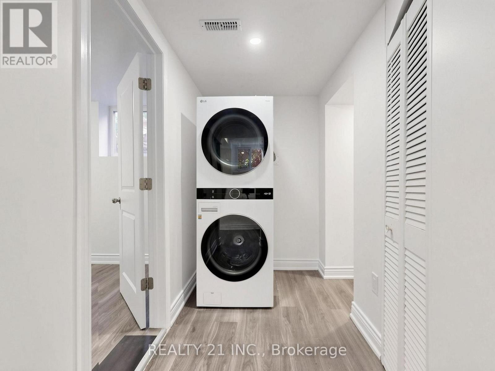 120 Queensbury Avenue, Toronto, Ontario  M1N 2X7 - Photo 44 - E13829160
