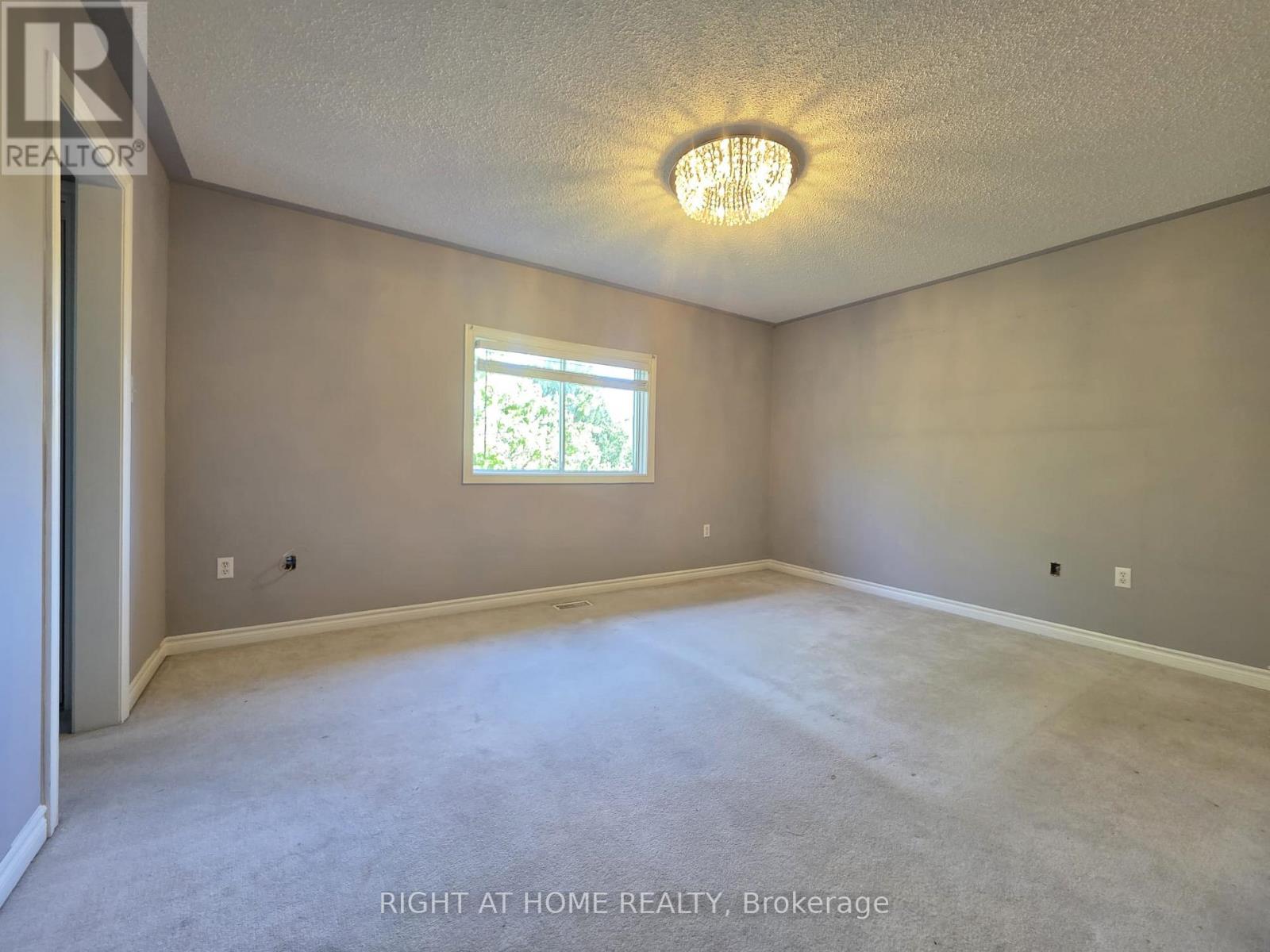 63 Sunridge Street, Richmond Hill, Ontario  L4E 3T7 - Photo 11 - N13829294