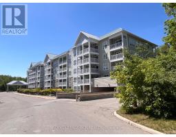 212 - 900 BOGART MILL TRAIL, Newmarket, Ontario