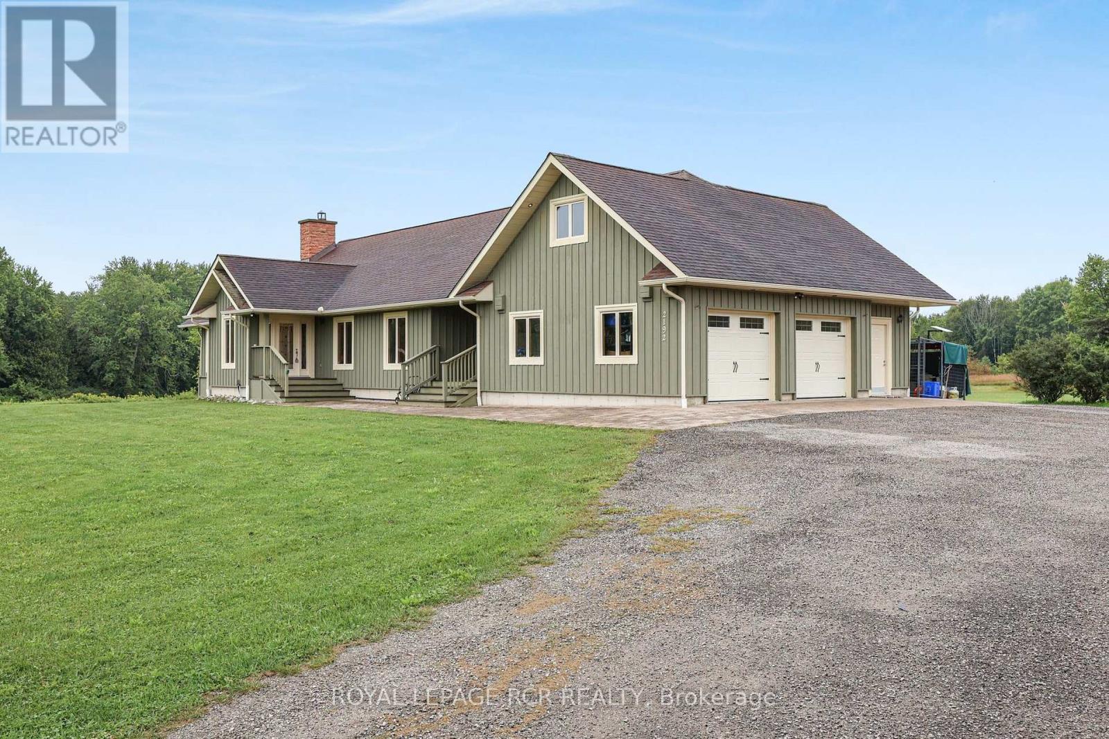 2192 Atkinson Road, Springwater, Ontario  L0L 2K0 - Photo 2 - S13829192