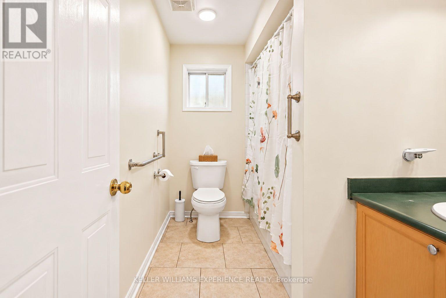 25 Nicholson Drive, Barrie, Ontario  L4N 8L7 - Photo 16 - S13829222