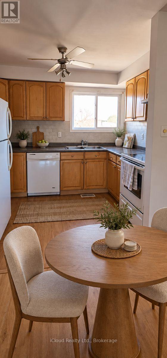 36 - 36 Dawson Crescent, Brampton, Ontario  L6V 3M5 - Photo 9 - W13750676