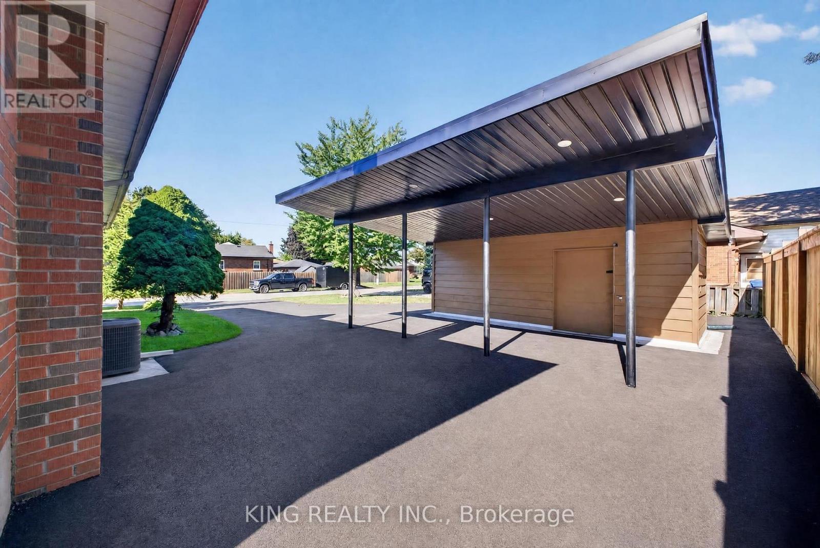 35 Hewko Street, St. Catharines, Ontario  L2N 2E5 - Photo 5 - X13828662