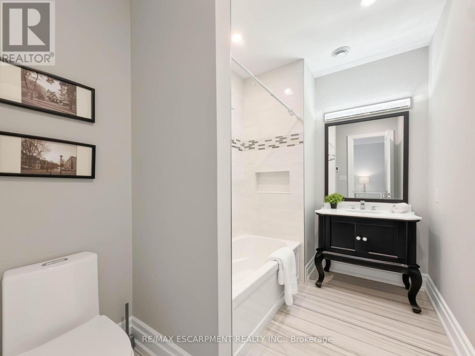 236 Poplar Drive, Burlington, Ontario  L6J 4C8 - Photo 27 - W13829036