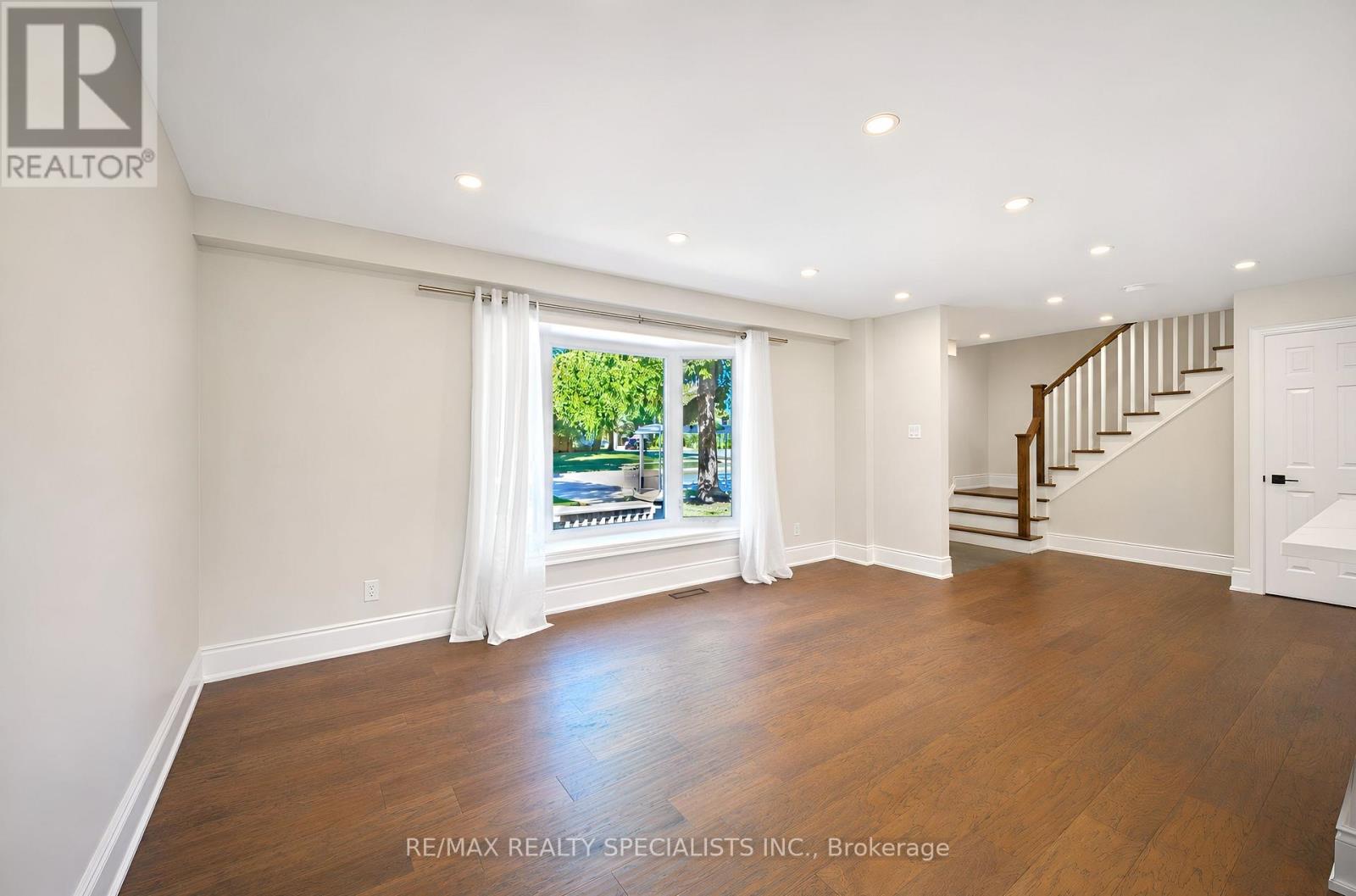 8 Culham Street, Oakville, Ontario  L6H 1G4 - Photo 10 - W13829052