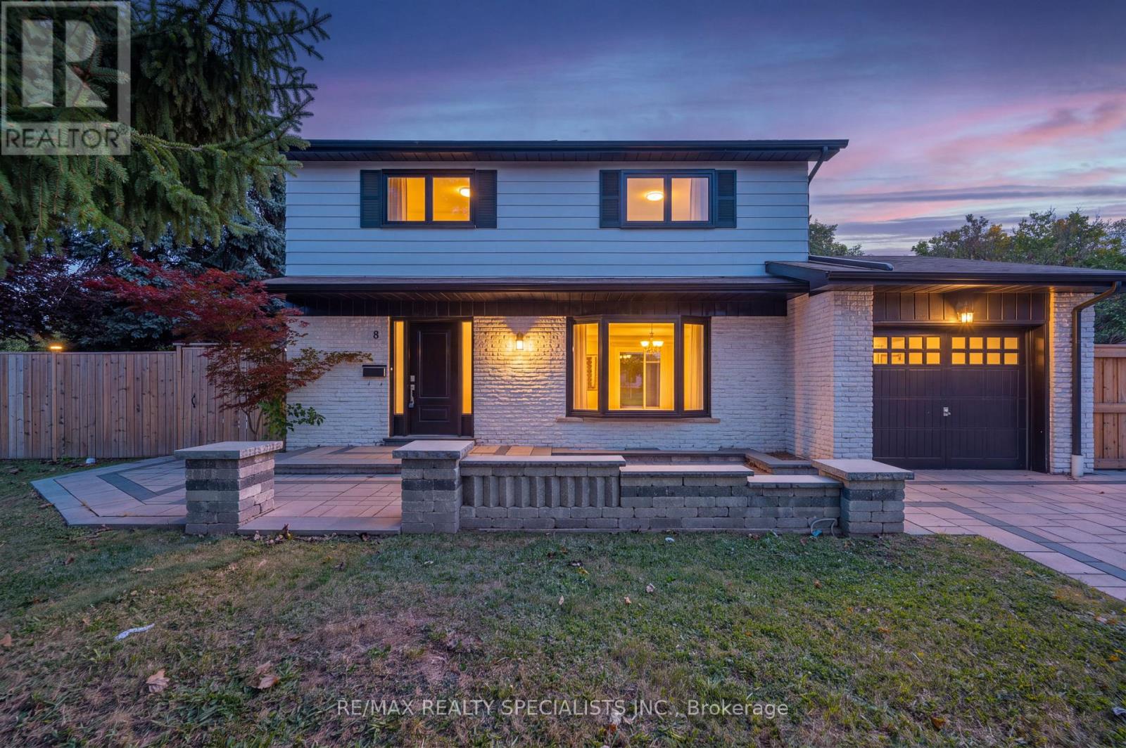 8 Culham Street, Oakville, Ontario  L6H 1G4 - Photo 2 - W13829052