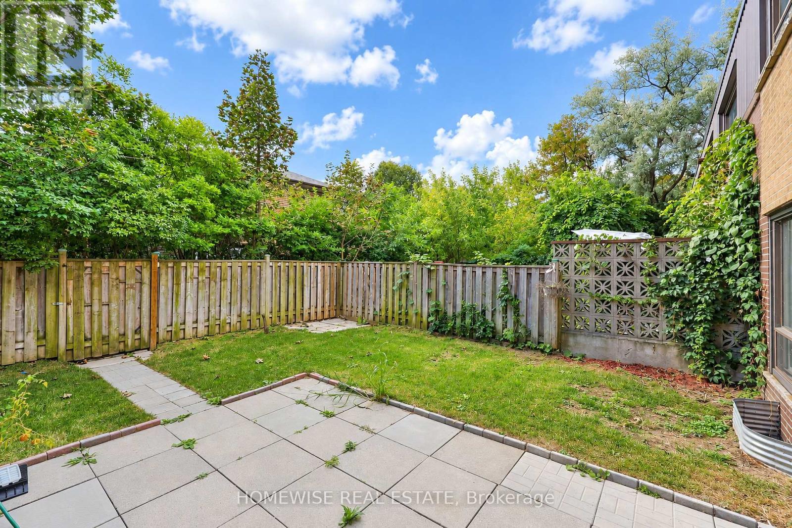 4 - 45 Swordbill Drive, Toronto, Ontario  M9A 4V3 - Photo 32 - W13829084