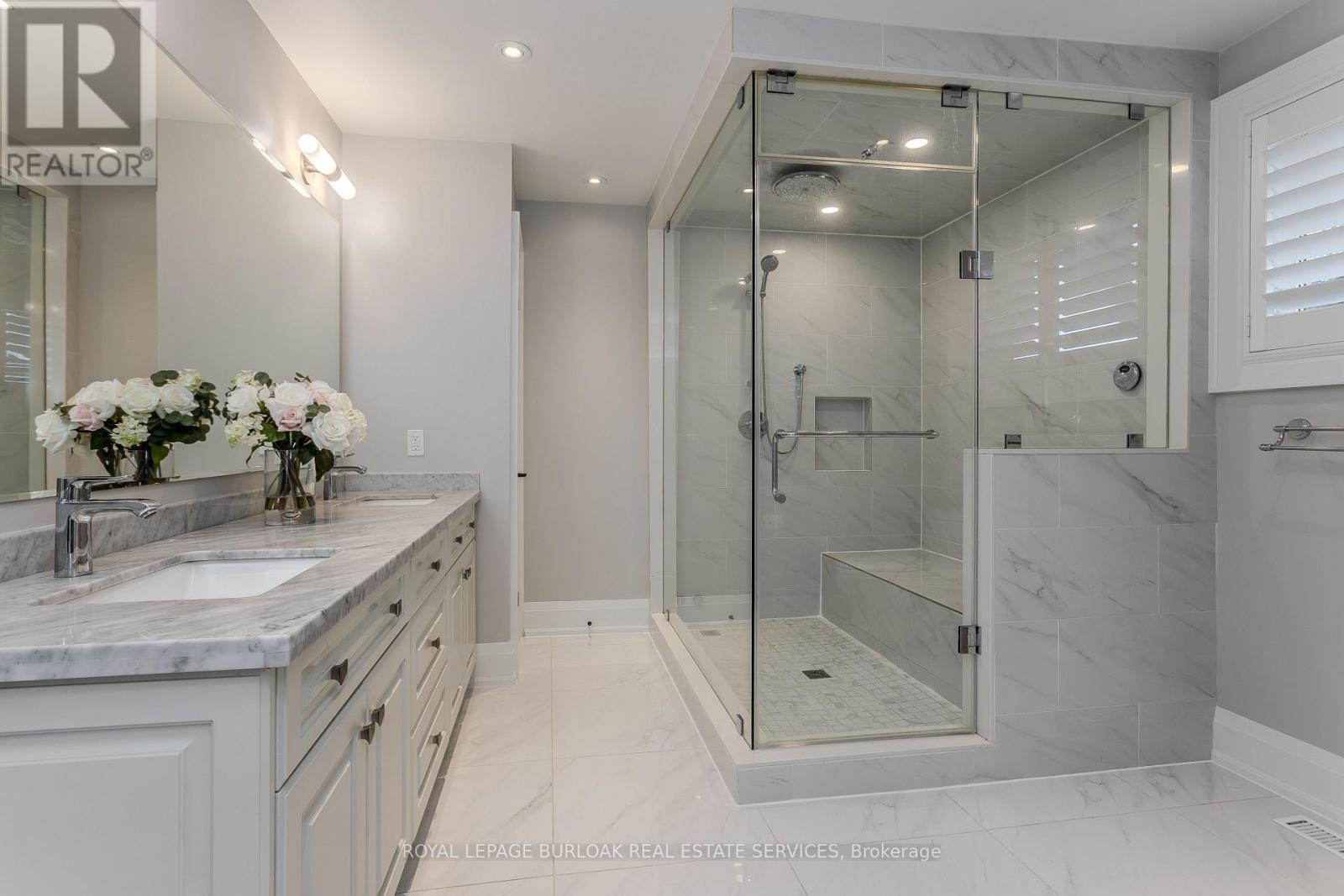 541 Hambling Court, Burlington, Ontario  L7N 3S4 - Photo 15 - W13829178