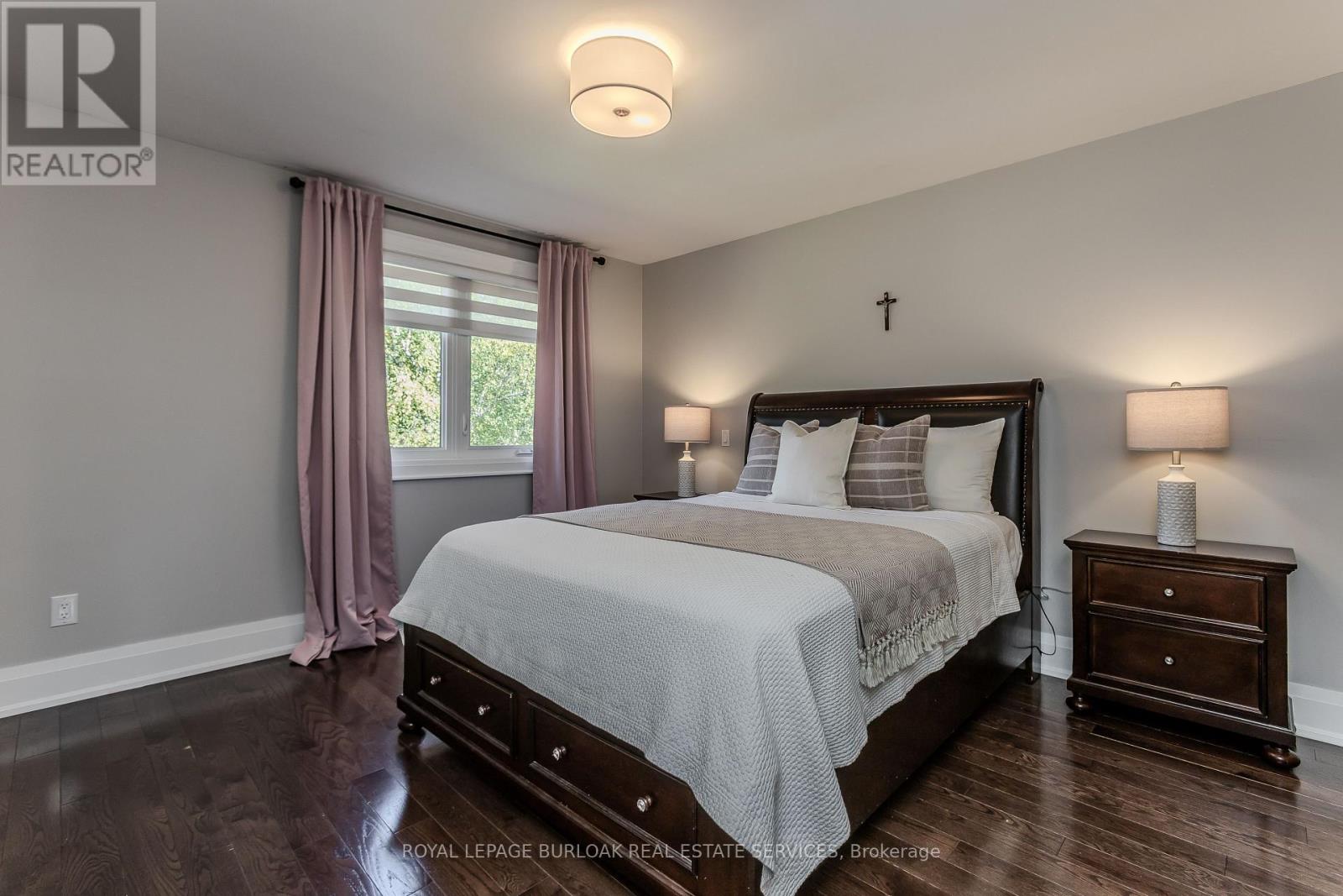 541 Hambling Court, Burlington, Ontario  L7N 3S4 - Photo 17 - W13829178