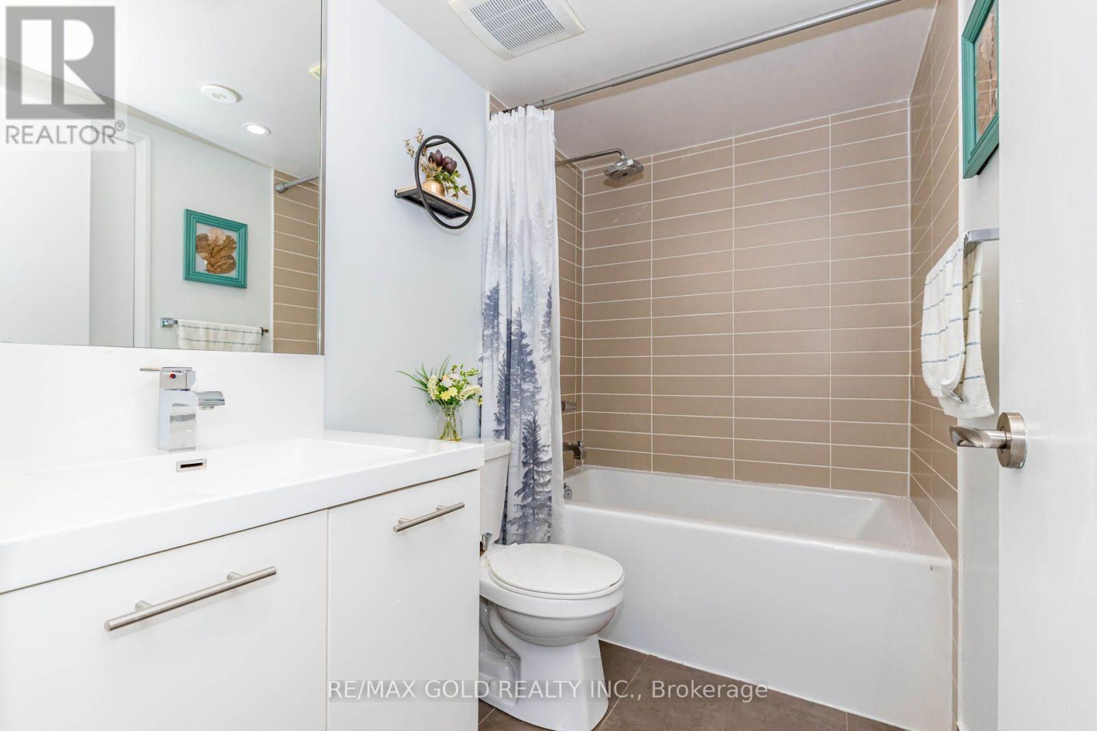 45 - 23 Valhalla Inn Road, Toronto, Ontario  M9B 0B3 - Photo 24 - W13829208