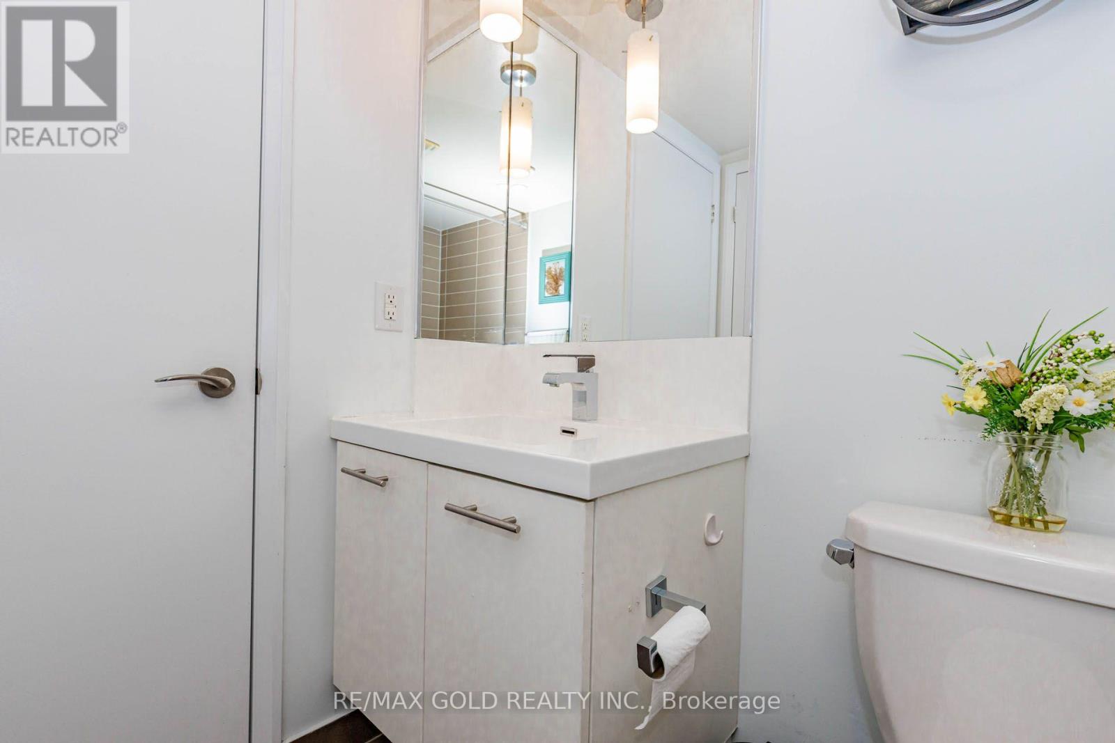 45 - 23 Valhalla Inn Road, Toronto, Ontario  M9B 0B3 - Photo 25 - W13829208
