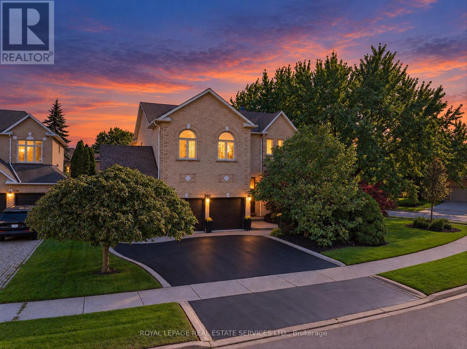 340 OAKRIDGE COURT, Oakville, Ontario