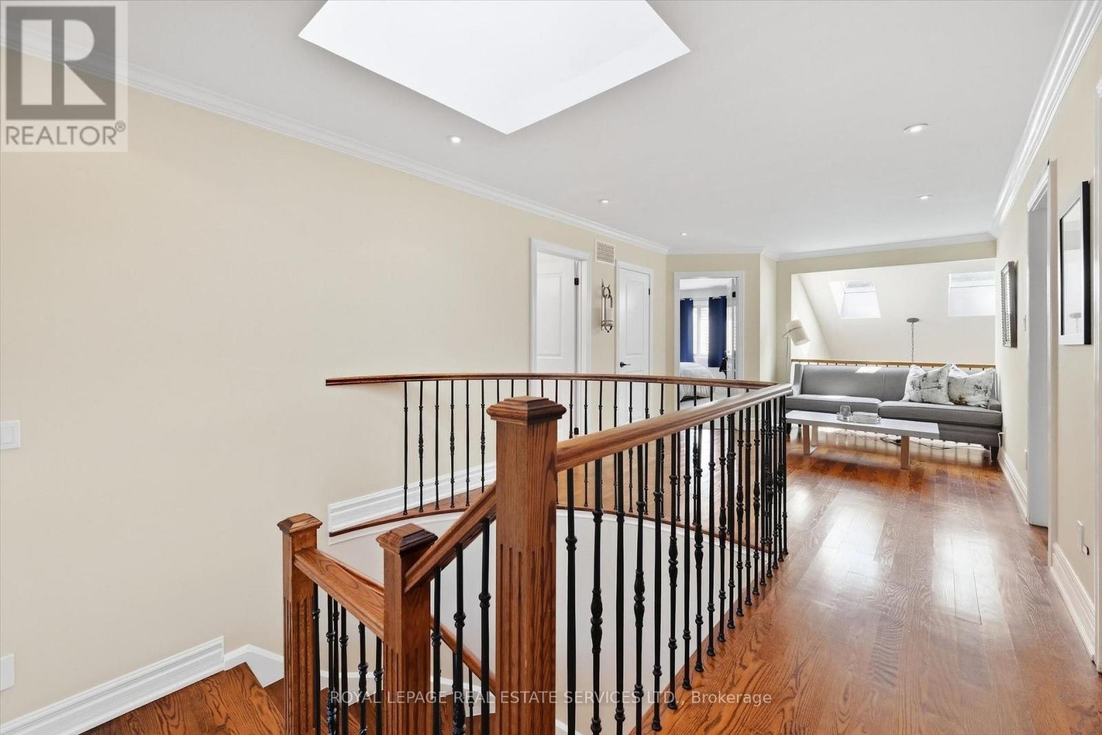 340 Oakridge Court, Oakville, Ontario  L6H 5T9 - Photo 23 - W13829216