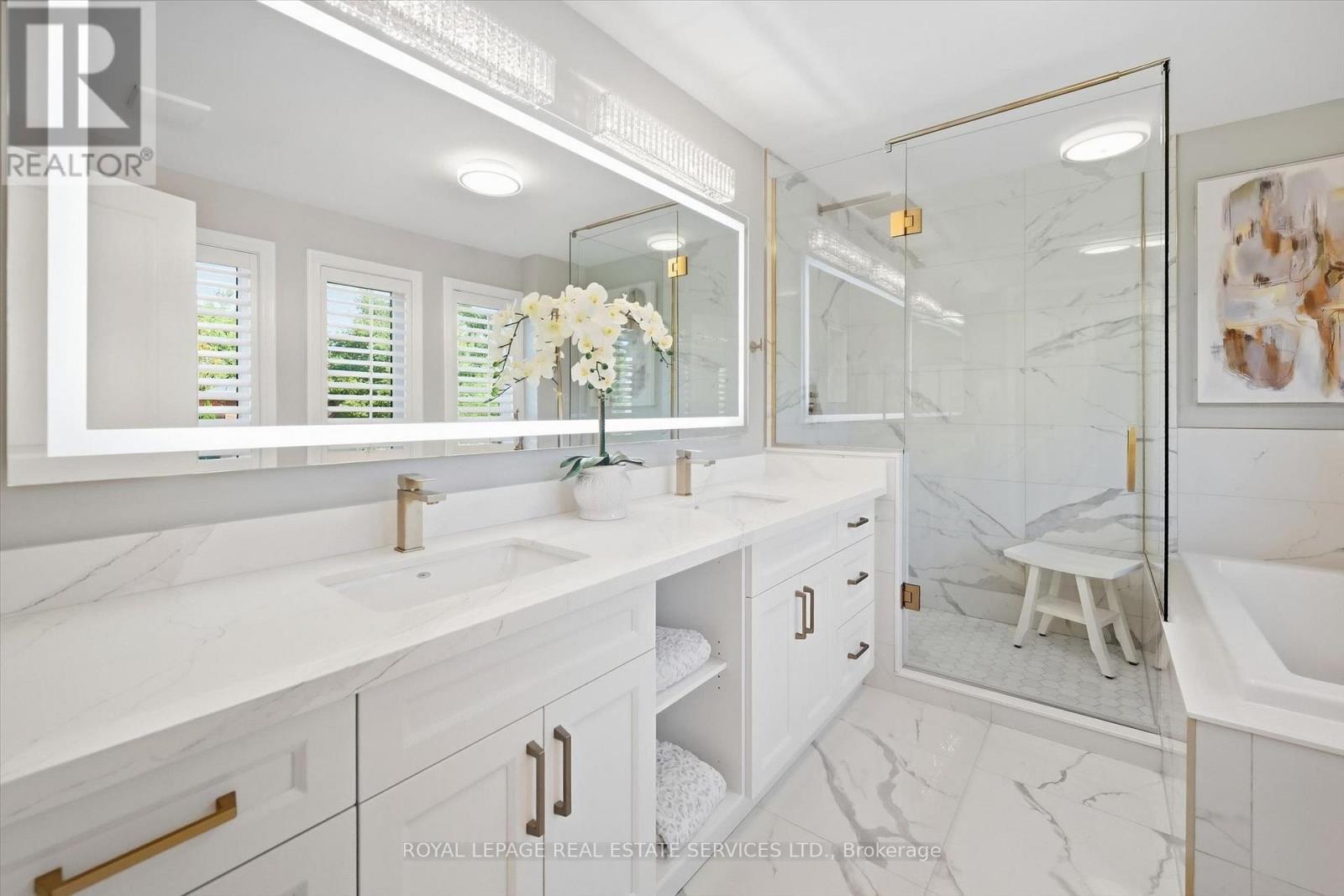 340 Oakridge Court, Oakville, Ontario  L6H 5T9 - Photo 28 - W13829216