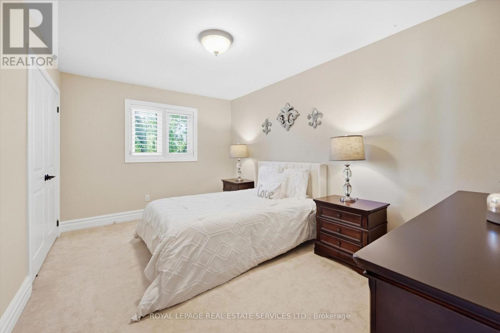 340 Oakridge Court, Oakville, Ontario  L6H 5T9 - Photo 30 - W13829216