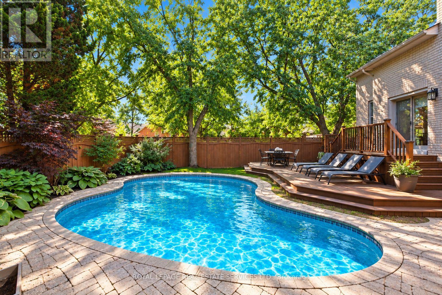340 Oakridge Court, Oakville, Ontario  L6H 5T9 - Photo 47 - W13829216