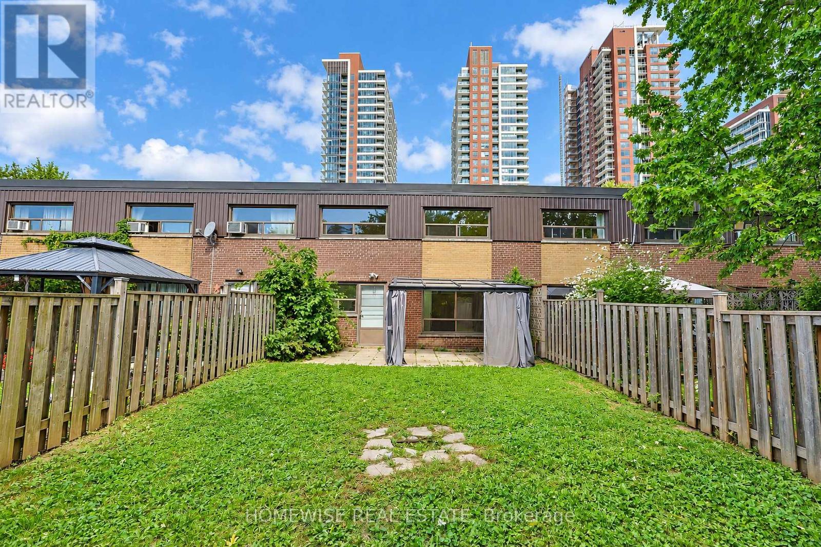 22 - 35 Swordbill Drive, Toronto, Ontario  M9A 4V3 - Photo 33 - W13829232
