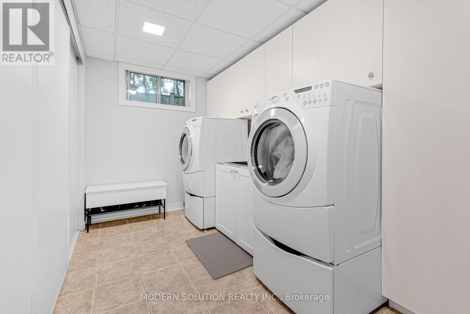 2250 Dunedin Road, Oakville, Ontario  L6J 5V5 - Photo 34 - W13829264