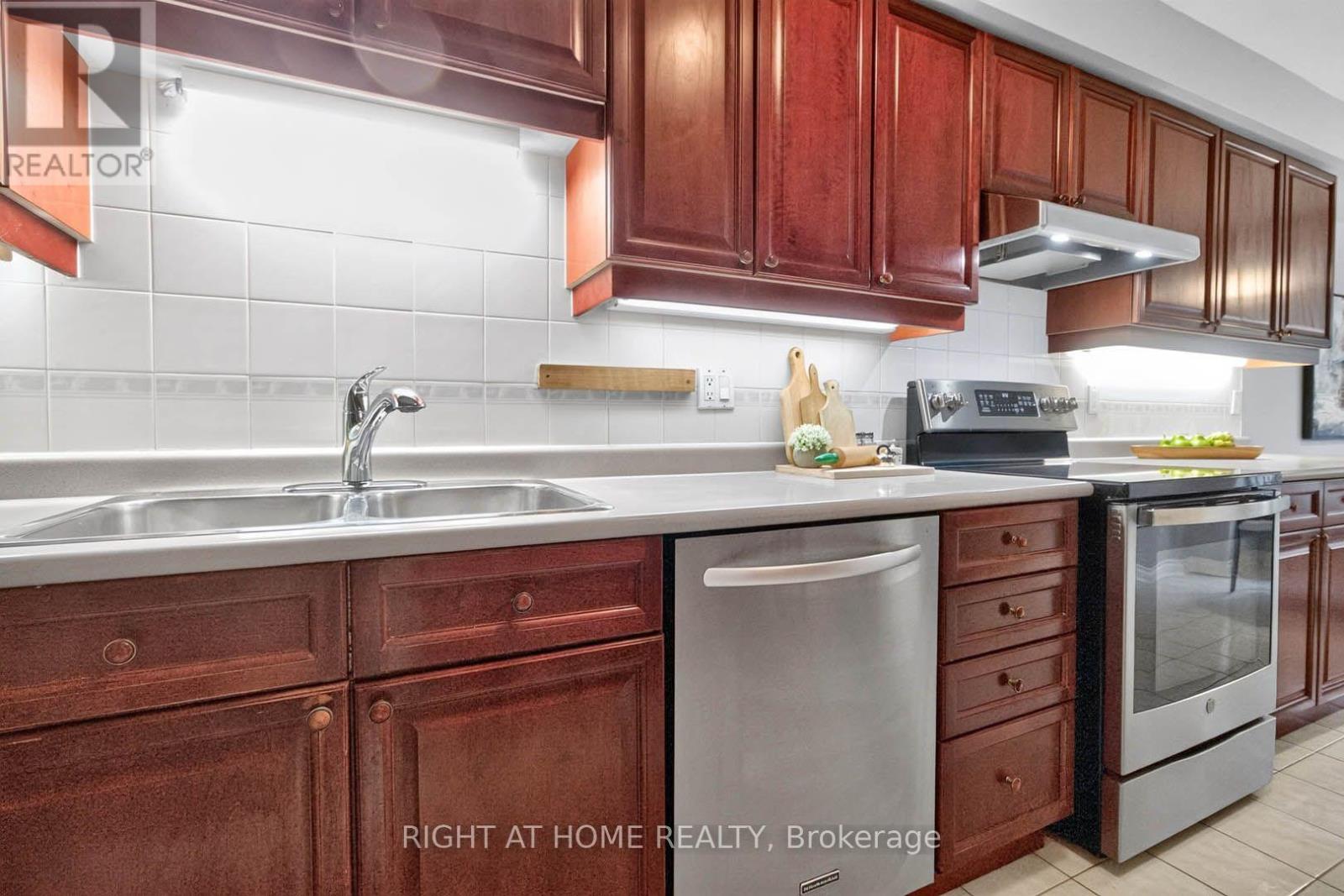 83 - 5480 Glen Erin Drive, Mississauga, Ontario  L5M 5R3 - Photo 10 - W13829324