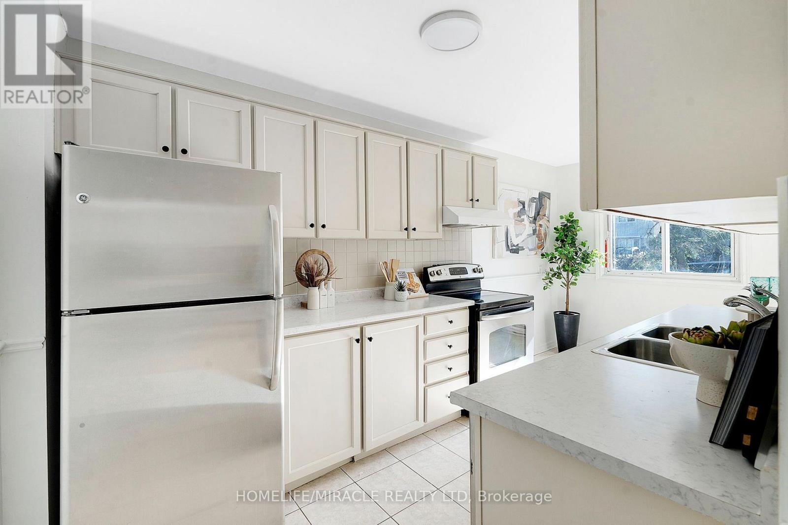 10 Habitat Square, Brampton, Ontario  L6S 1X7 - Photo 28 - W13829334