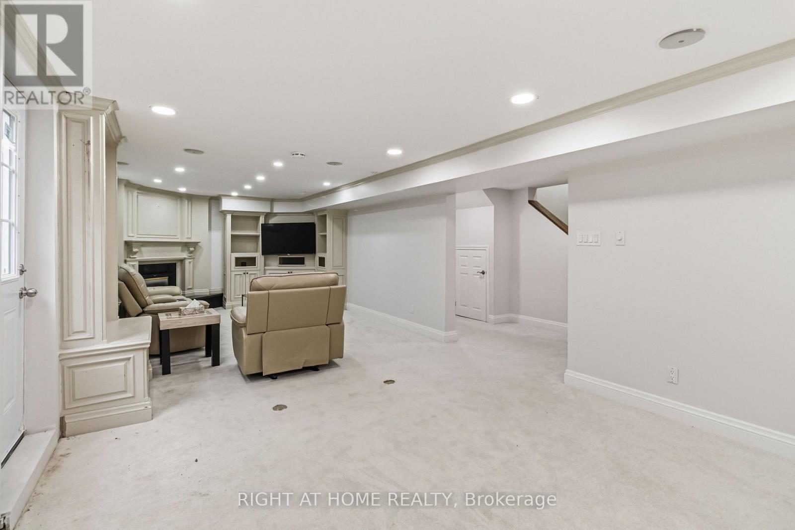 2128 Eighth Line, Oakville, Ontario  L6H 4W4 - Photo 21 - W13829340