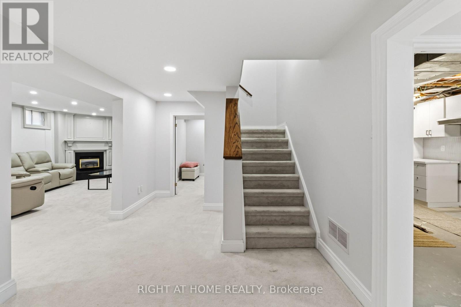 2128 Eighth Line, Oakville, Ontario  L6H 4W4 - Photo 32 - W13829340