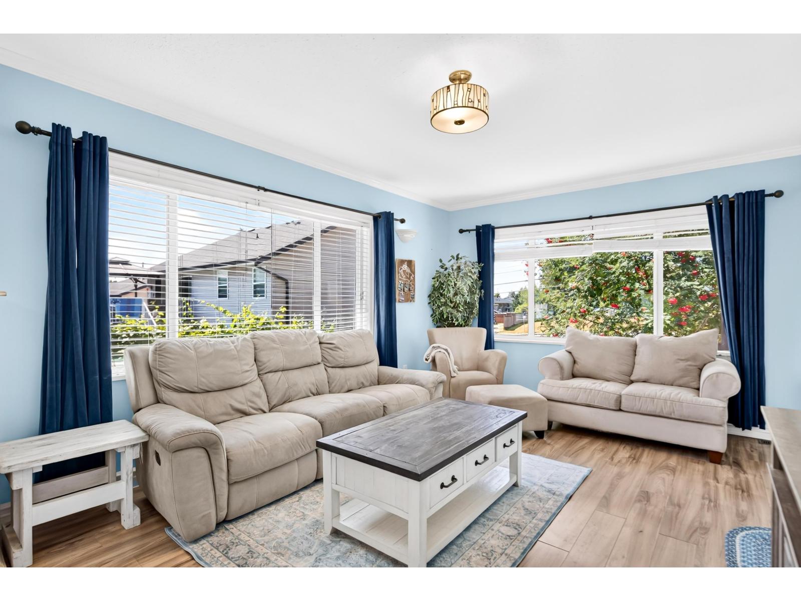8134 Cedar Street, Mission, British Columbia  V2V 3N3 - Photo 6 - R3169615