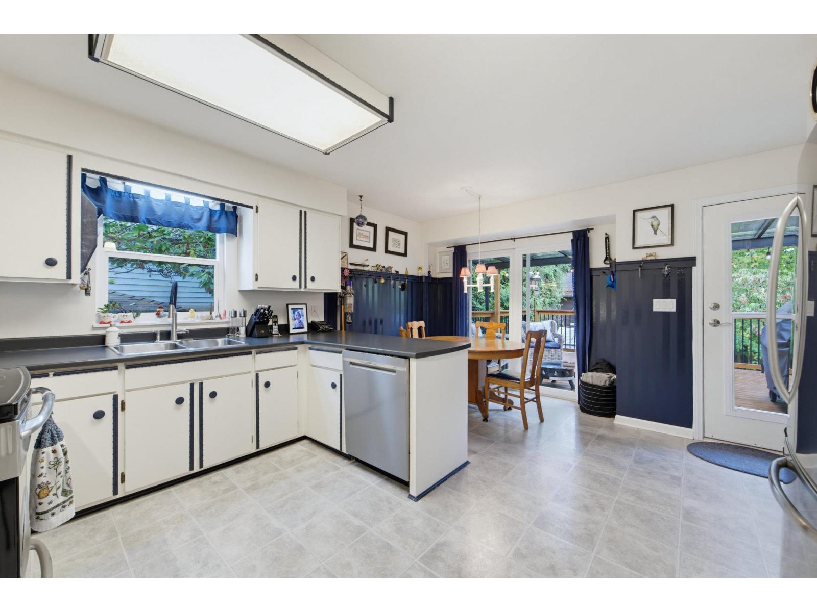 15279 21a Avenue, Surrey, British Columbia  V4A 5X8 - Photo 13 - R3166679
