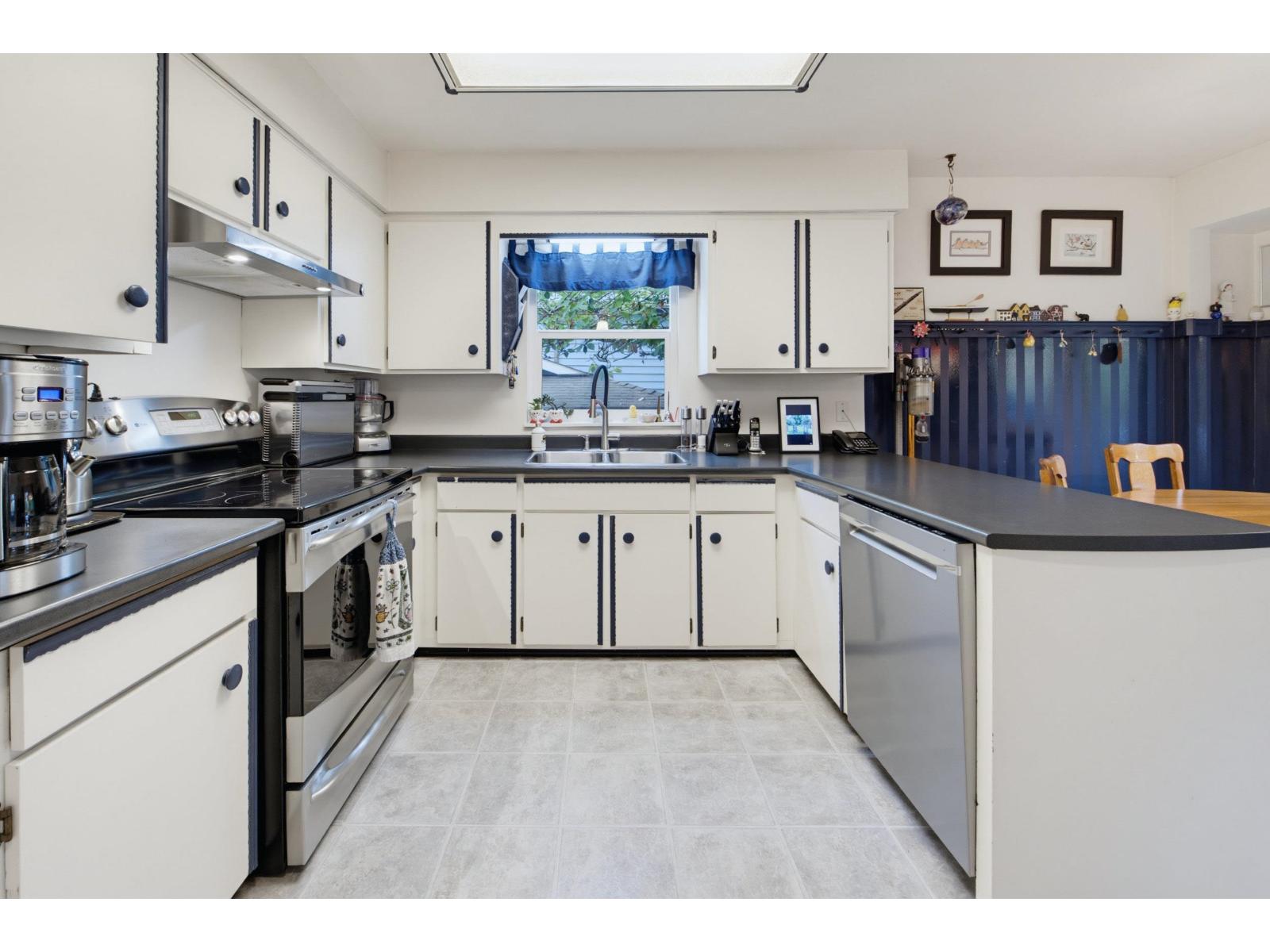 15279 21a Avenue, Surrey, British Columbia  V4A 5X8 - Photo 14 - R3166679