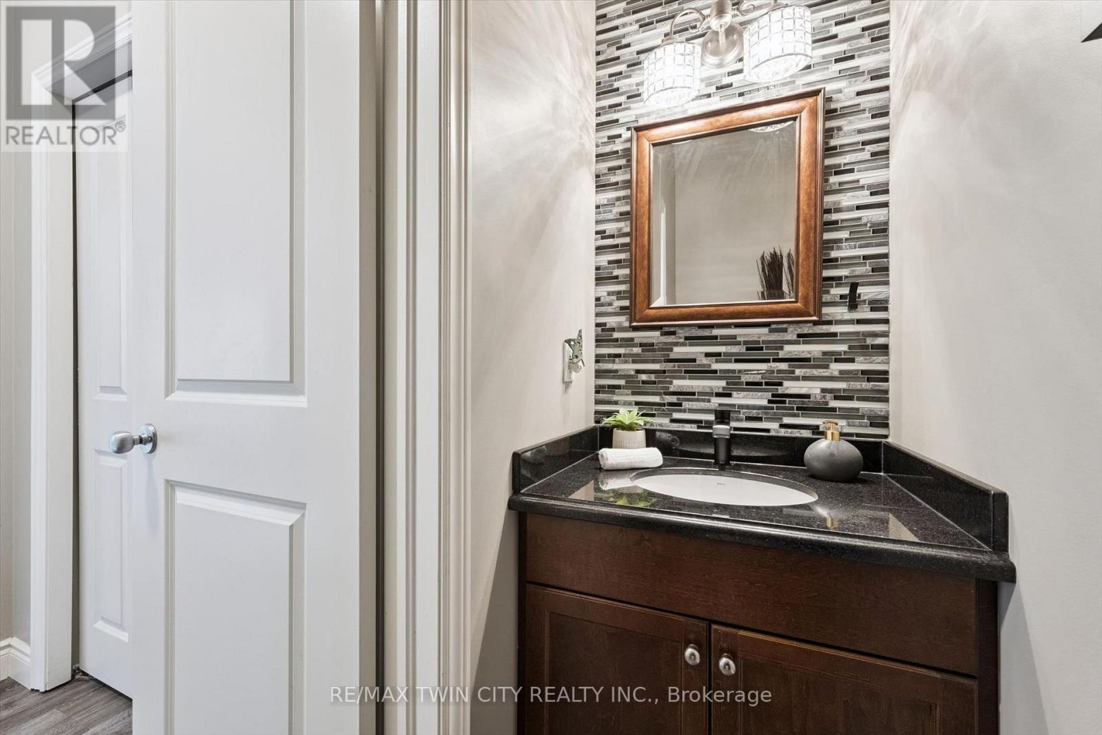 31 Zaduk Court, Woolwich, Ontario  N0B 1N0 - Photo 21 - X13829058