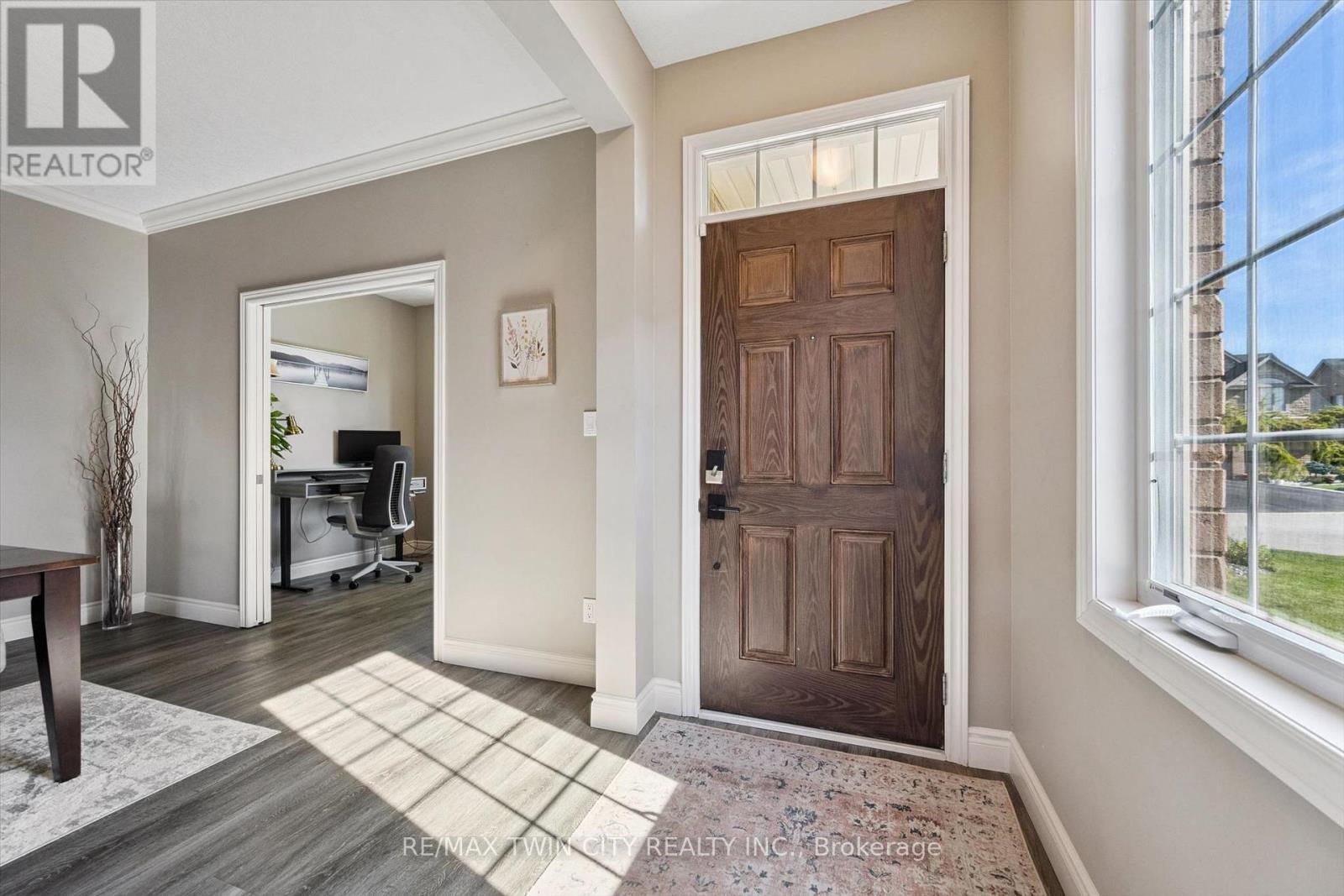 31 Zaduk Court, Woolwich, Ontario  N0B 1N0 - Photo 5 - X13829058