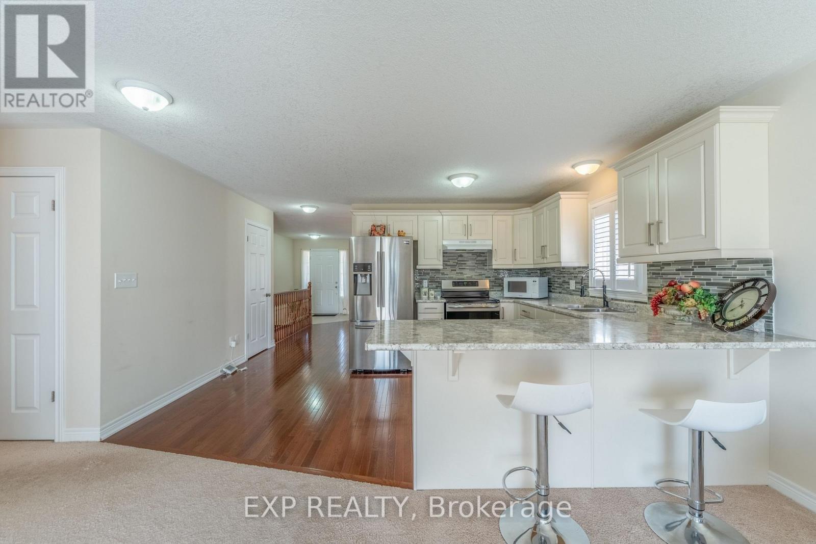 37 Helen Drive E, Haldimand, Ontario  N0A 1H0 - Photo 8 - X13829142