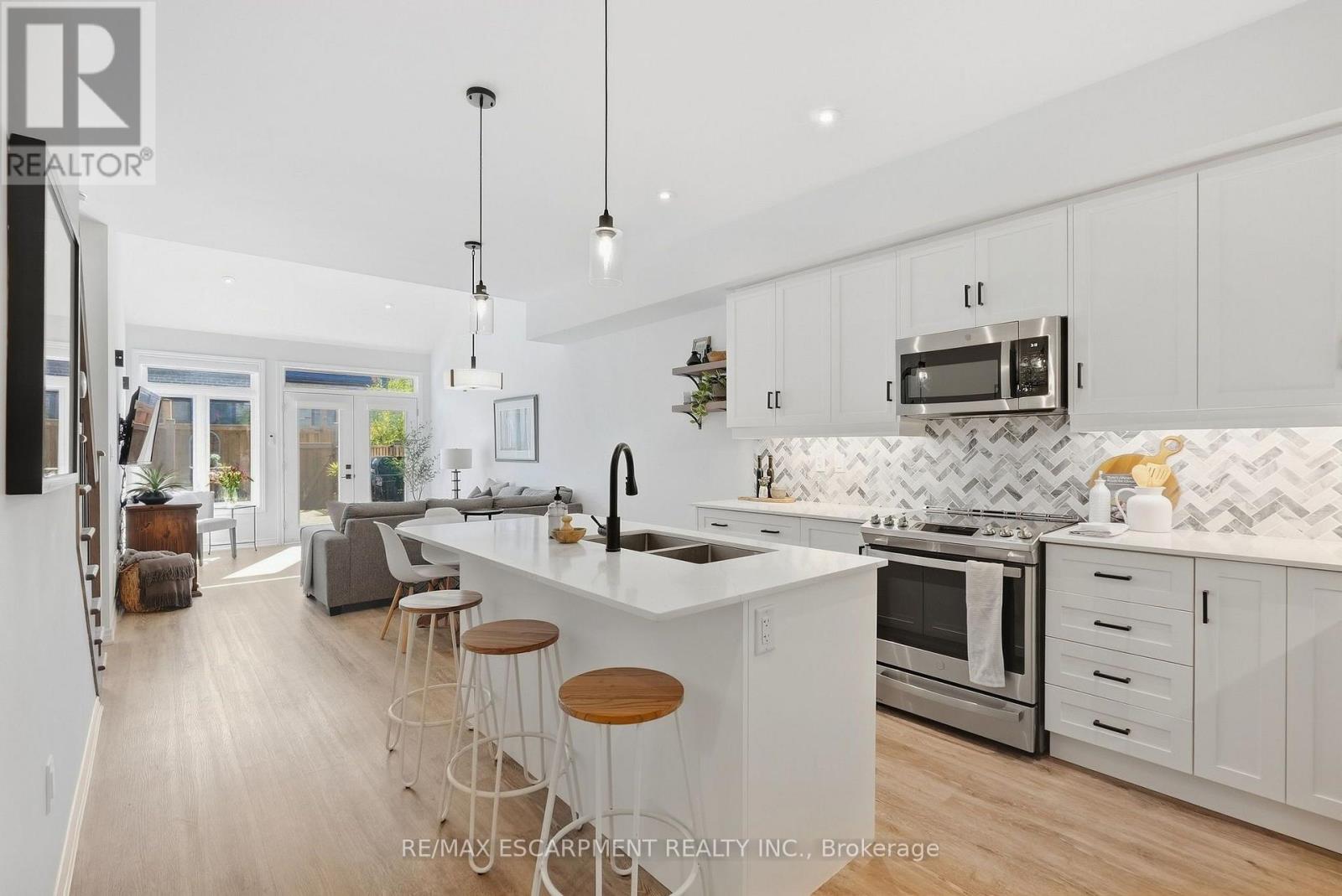 26 Bensley Lane, Hamilton, Ontario  L9C 0E7 - Photo 18 - X13829146