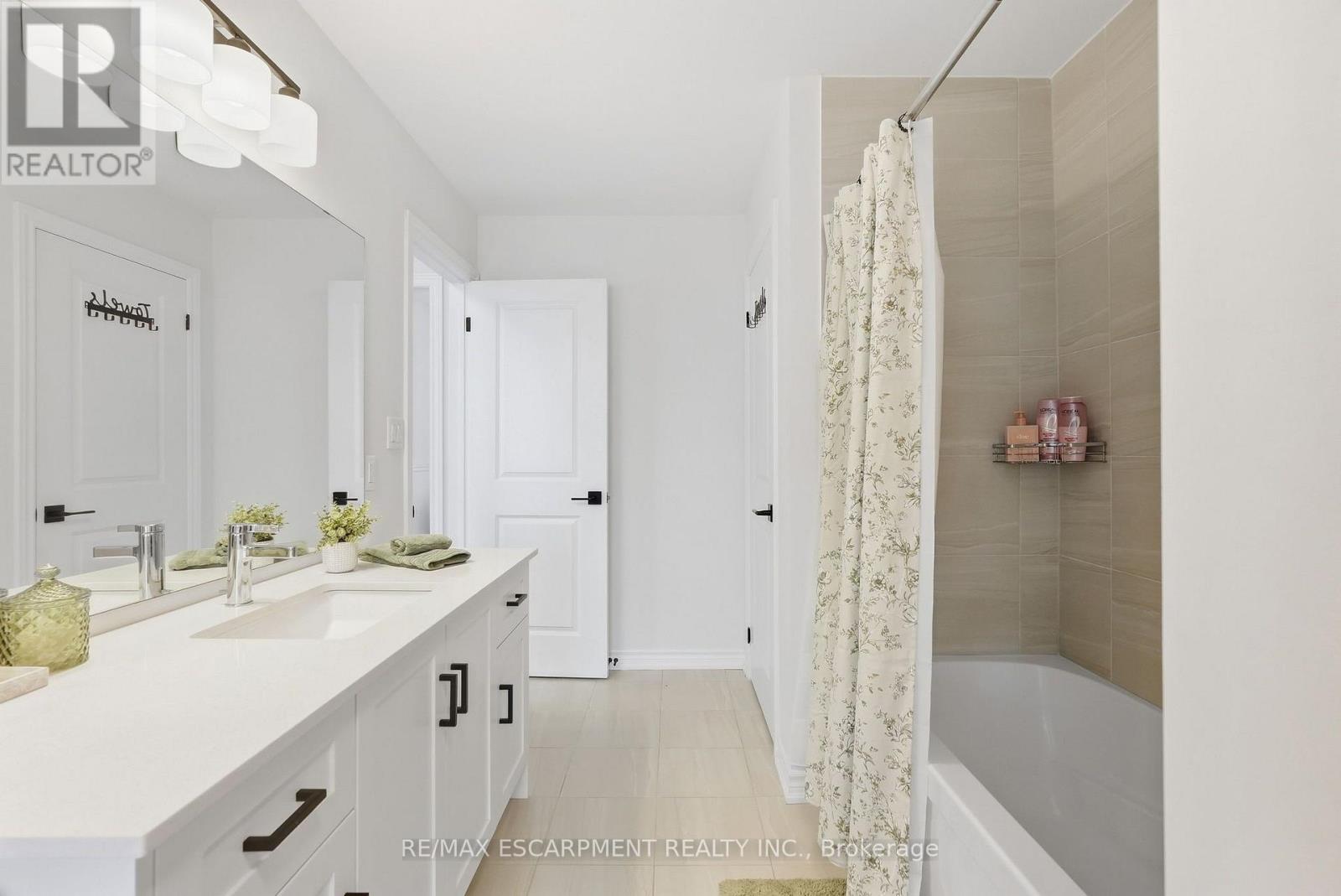26 Bensley Lane, Hamilton, Ontario  L9C 0E7 - Photo 38 - X13829146