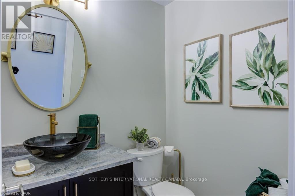 67n - 102 Bur Oak Common, Cambridge, Ontario  N1S 0G3 - Photo 4 - X13829226
