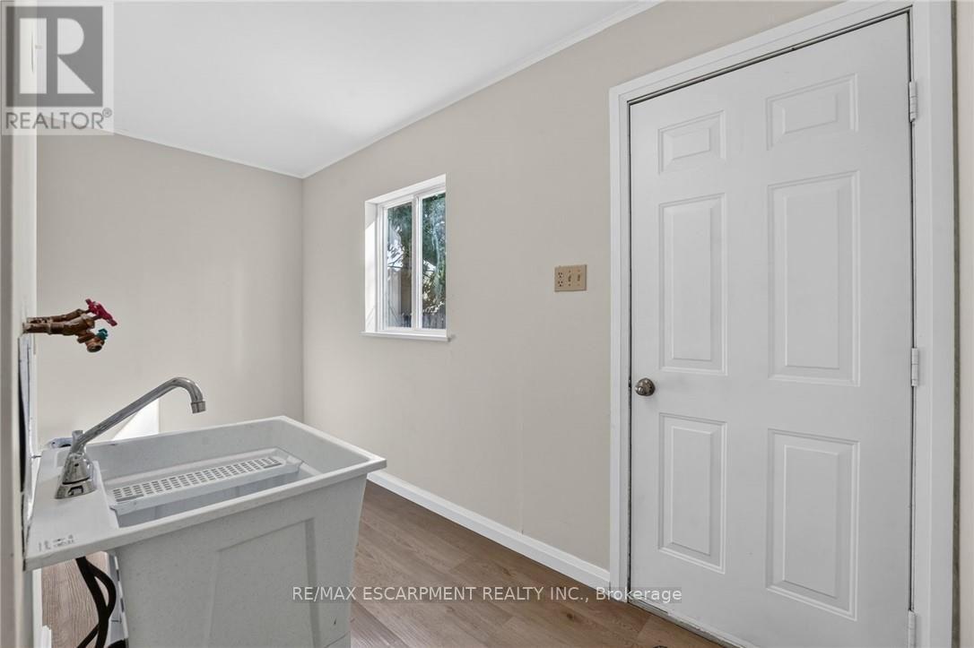 213-215 Maple Street, Haldimand, Ontario  N1A 2G3 - Photo 16 - X13829272