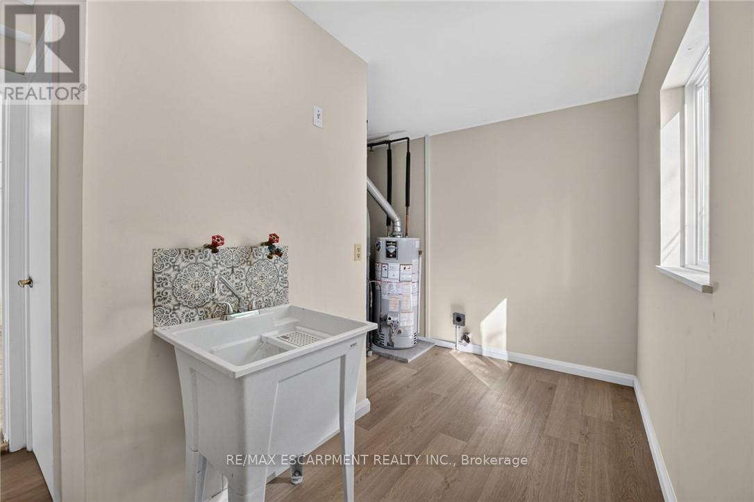 213-215 Maple Street, Haldimand, Ontario  N1A 2G3 - Photo 17 - X13829272