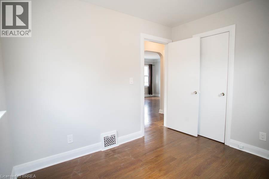76 Mount Pleasant Street, Brantford, Ontario  N3T 1T1 - Photo 11 - 40866368