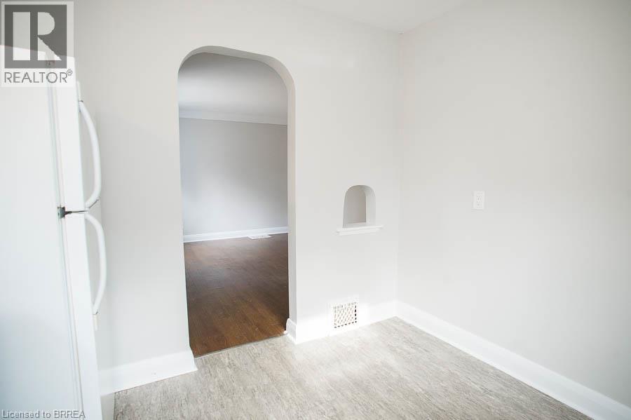 76 Mount Pleasant Street, Brantford, Ontario  N3T 1T1 - Photo 7 - 40866368
