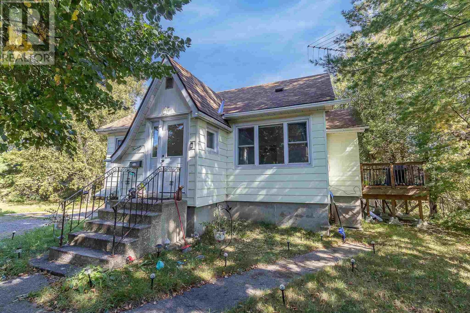 1310 Peoples Rd, Sault Ste. Marie, Ontario  P6C 3W8 - Photo 4 - SM262676